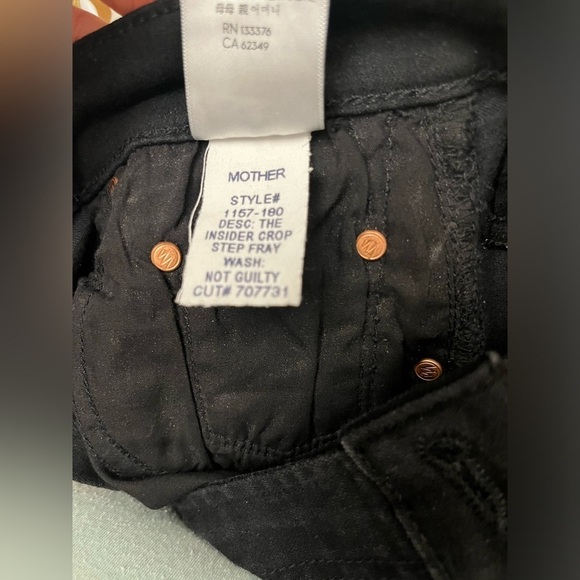 Mother Insider Crop Step Fray in Not Guilty Black Asymmetrical Raw Cut Hem Jeans - Picture 8 of 13